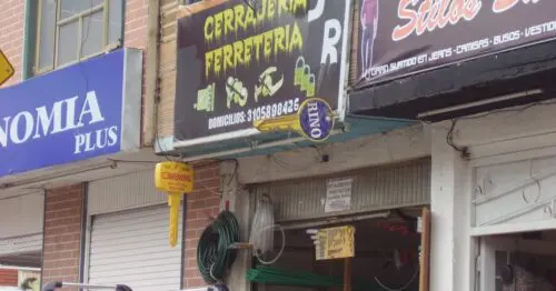 CERRAJERIA FERRETERIA JR CERRAJERIA FERRETERIA JR